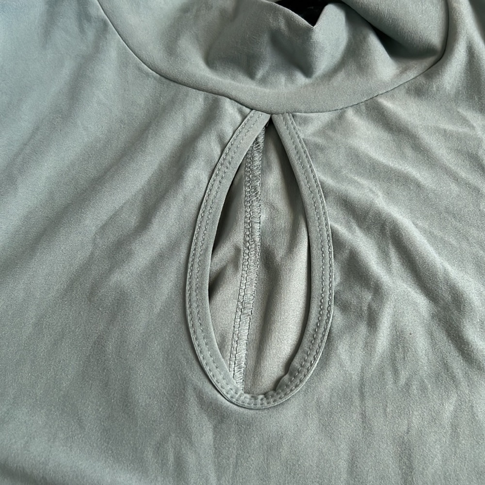 Soft sage green Swede dress - Picture 2 of 4